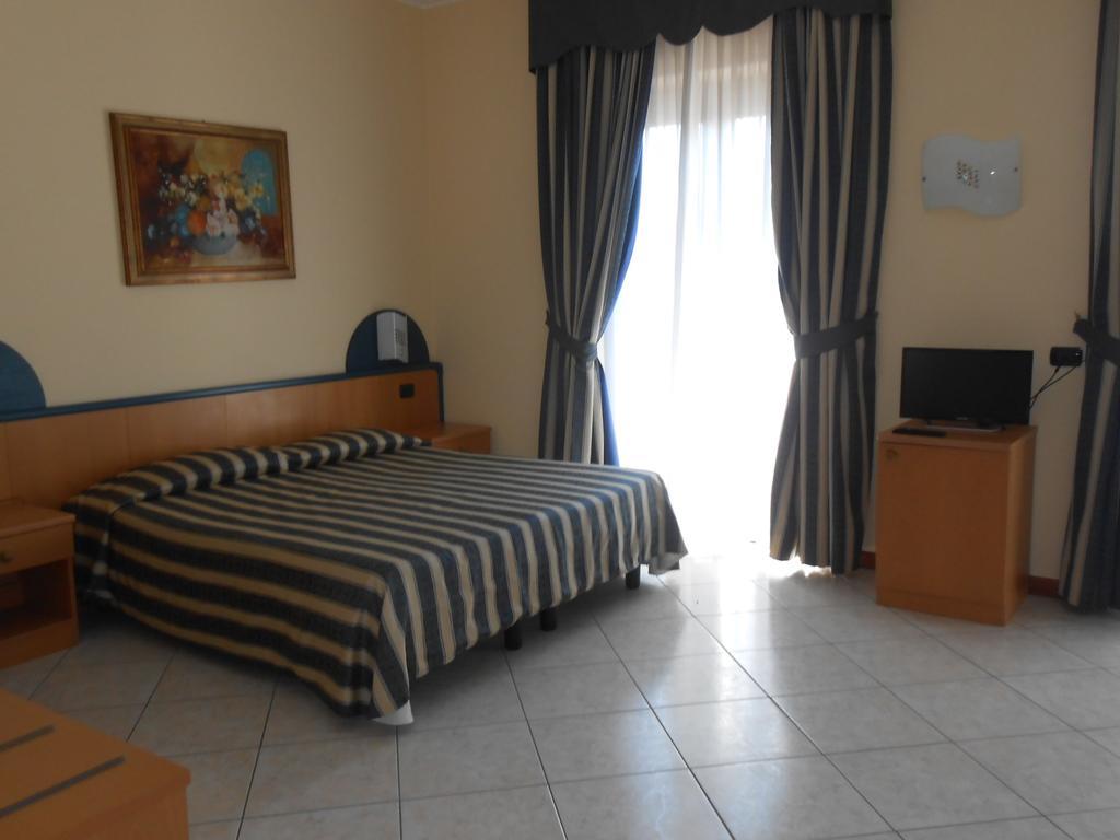 Albergo Villa Eva Костермано Номер фото