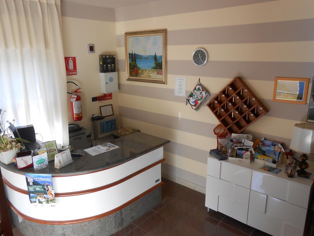 Albergo Villa Eva Костермано Экстерьер фото